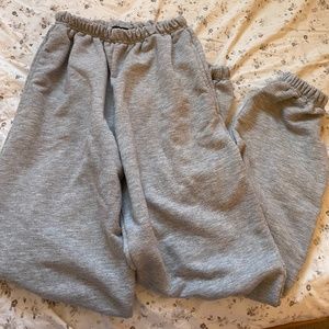 Pretty Little Thing Grey Sweatpants Size Small